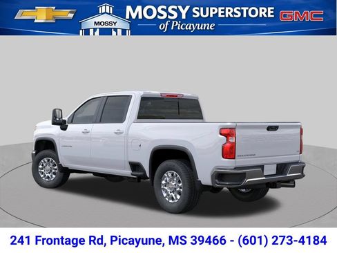 New 2026 Chevrolet Silverado 3500 LT AWD/4WD image 3