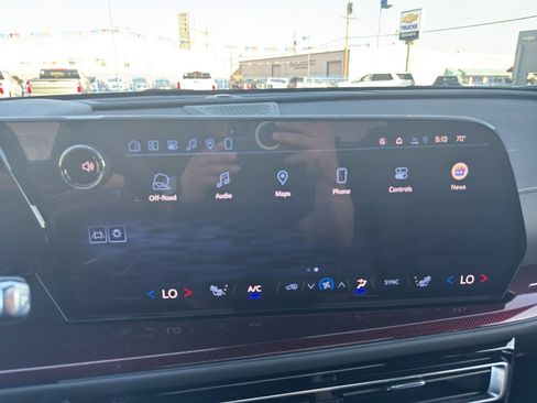 New 2026 Chevrolet Traverse Z71 w/ Enhanced Driving Package image 32