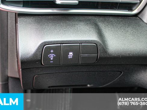 Used 2024 Hyundai Elantra SEL FWD image 26