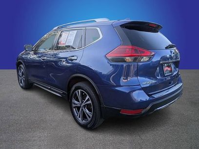 Used 2017 Nissan Rogue SL w/ SL Premium Package