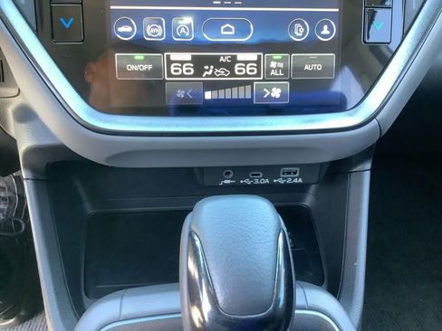 Certified 2025 Subaru Crosstrek 2.5i Limited w/ Crosstrek Mirror Package image 29