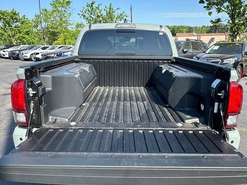 Used 2022 Toyota Tacoma SR5 w/ Trail Edition AWD/4WD image 29