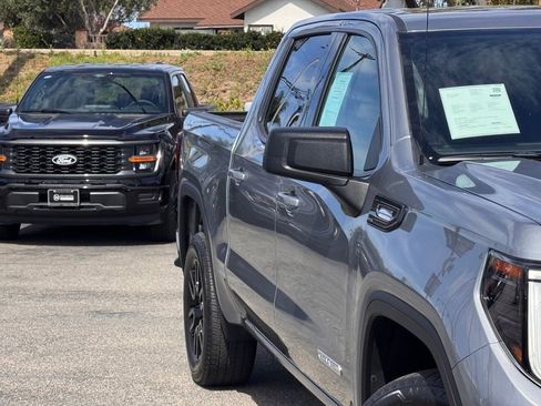 Used 2025 GMC Sierra 1500 Elevation AWD/4WD image 5