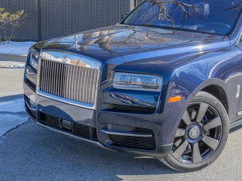 Used 2019 Rolls-Royce Cullinan Sport Utility 4D image 8
