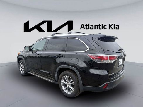 Used 2015 Toyota Highlander XLE AWD/4WD image 10