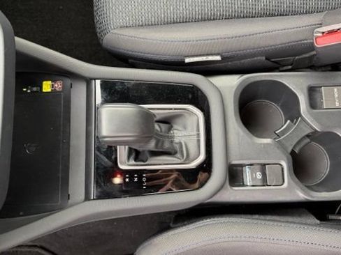 Used 2025 Subaru Forester Premium w/ Convenience Package #2 AWD/4WD image 23