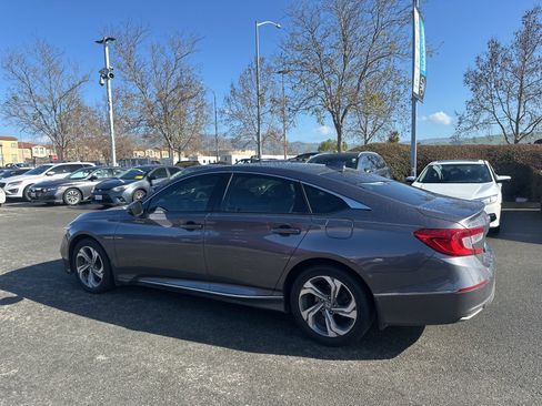 Certified 2018 Honda Accord EX-L image 4