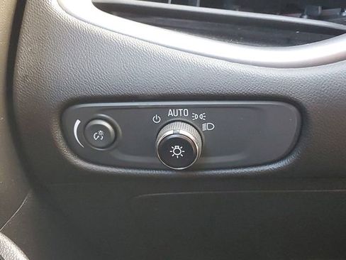 Used 2023 Chevrolet Malibu LT FWD image 18