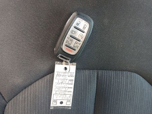 Used 2023 Chrysler Voyager LX FWD image 49