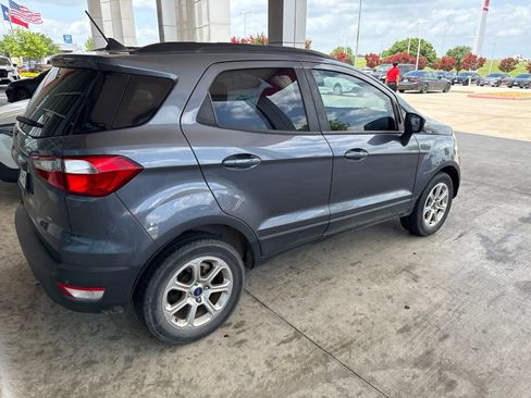 Used 2021 Ford EcoSport SE FWD image 9