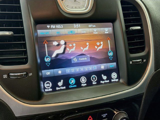 Used 2022 Chrysler 300 Touring L w/ Popular Equipment Group RWD image 16