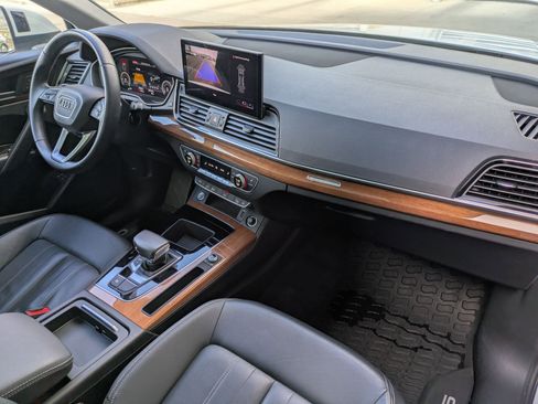 Used 2021 Audi Q5 e Premium image 28