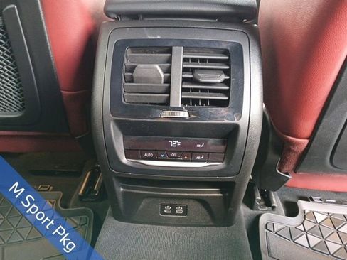 Used 2024 BMW X4 xDrive30i w/ Premium Package image 13