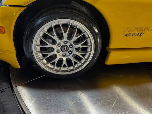 Used 2002 Dodge Viper GTS RWD image 26
