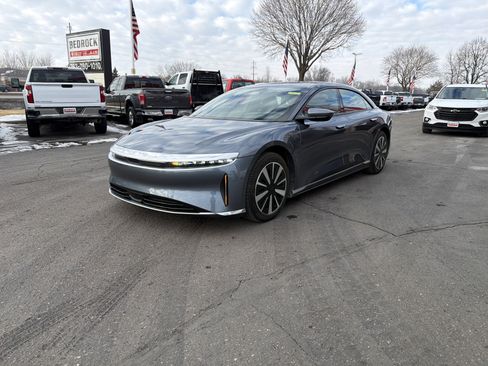 Used 2023 Lucid Air Pure image 3