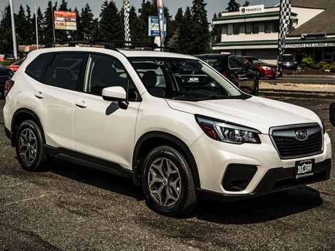 Used 2020 Subaru Forester Premium AWD/4WD image 4