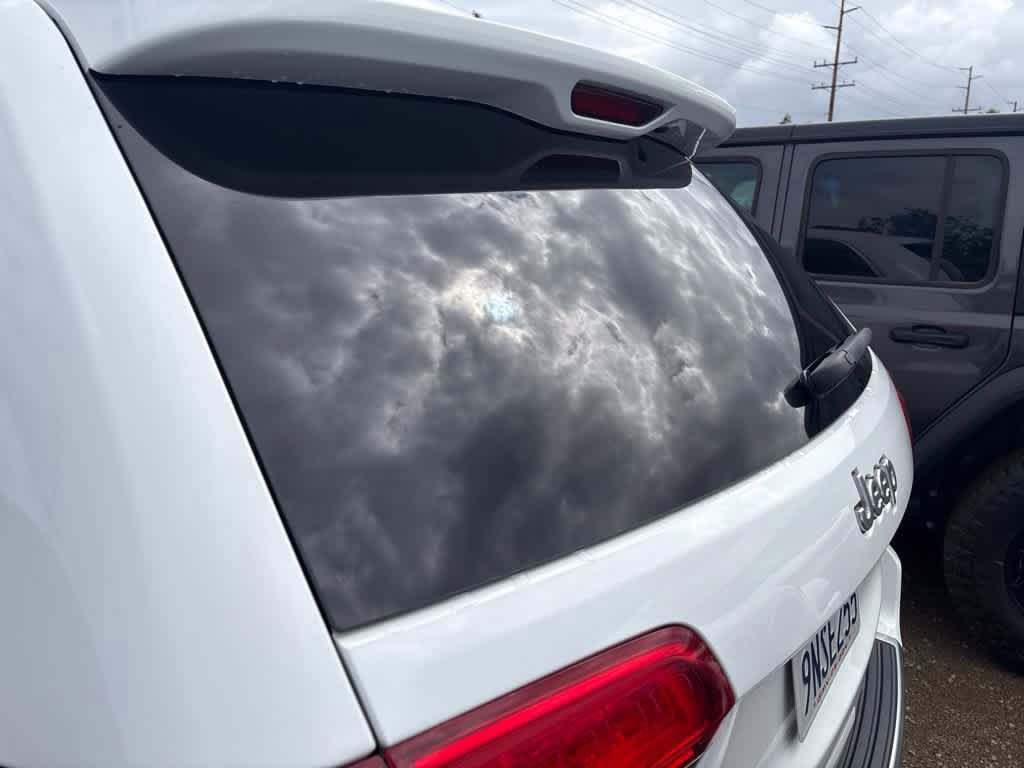 Used 2018 Jeep Grand Cherokee Limited AWD/4WD image 9