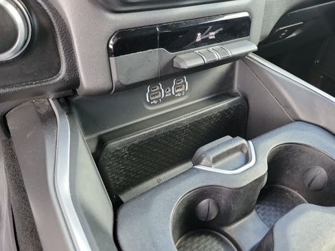 Used 2022 RAM 1500 Big Horn AWD/4WD image 21