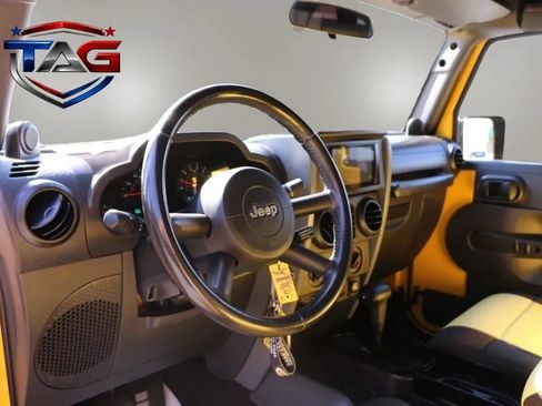 Used 2008 Jeep Wrangler Unlimited X RWD image 11