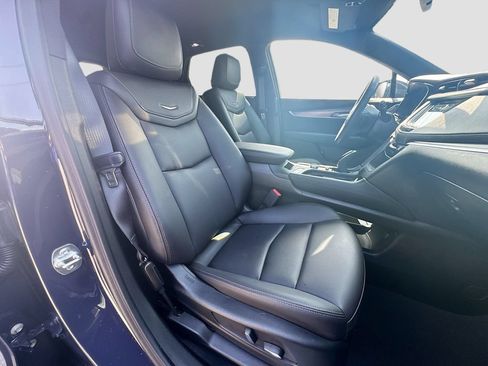 Used 2025 Cadillac XT5 Luxury FWD image 31
