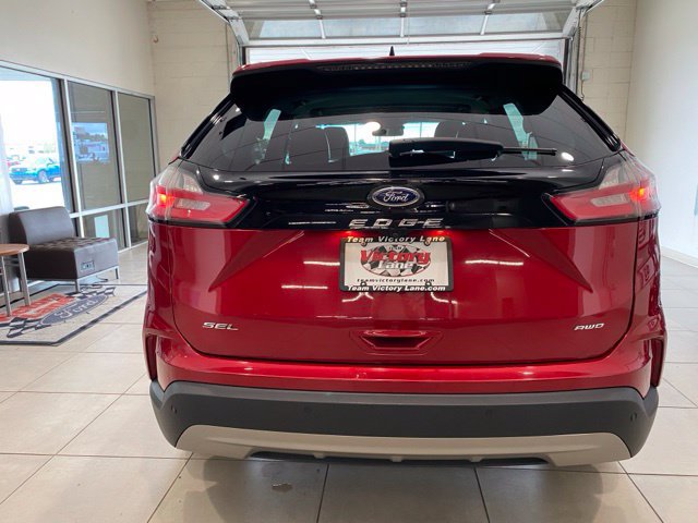 Used 2024 Ford Edge SEL AWD/4WD image 5