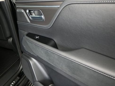 New 2026 INFINITI QX80 Luxe image 39