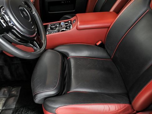 Used 2018 Rolls-Royce Ghost RWD image 18