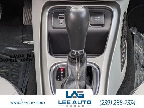 Used 2019 Jeep Compass Latitude w/ Popular Equipment Group FWD image 17