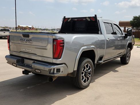 Used 2024 GMC Sierra 2500 Denali Ultimate w/ Max Trailering Package AWD/4WD image 3