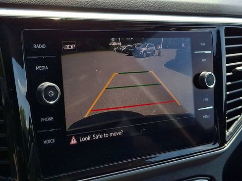 Used 2021 Volkswagen Atlas SEL FWD image 19