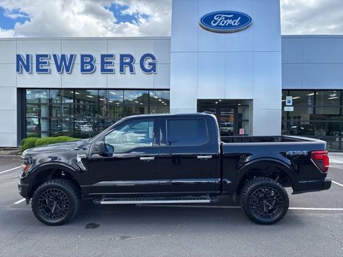 Used 2024 Ford F150 XLT w/ Tow/Haul Package AWD/4WD image 4