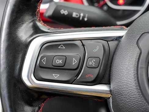 Used 2020 Jeep Gladiator Rubicon AWD/4WD image 13