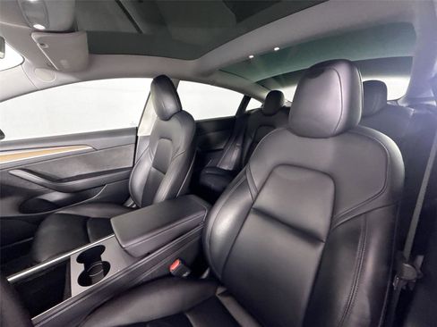 Used 2021 Tesla Model 3 Long Range image 3