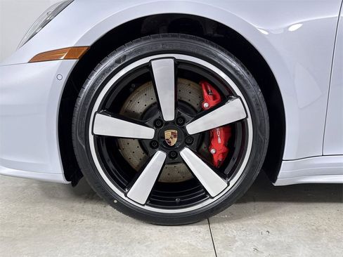 New 2026 Porsche 911 Carrera 4S image 13