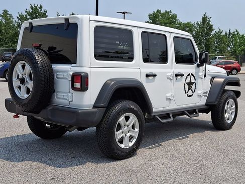 Used 2021 Jeep Wrangler Unlimited Sport w/ Sun And Sound Package AWD/4WD image 9