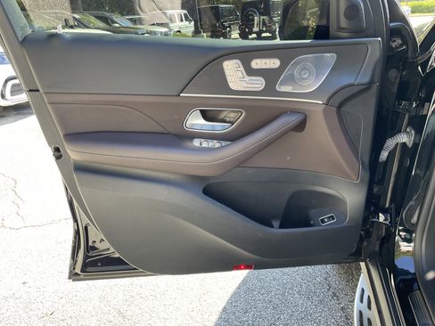 Certified 2022 Mercedes-Benz GLS 450 4MATIC image 18