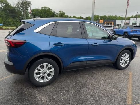 Used 2023 Ford Escape Active AWD/4WD image 8