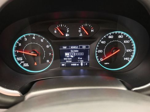 Used 2025 Chevrolet Malibu LT FWD image 4