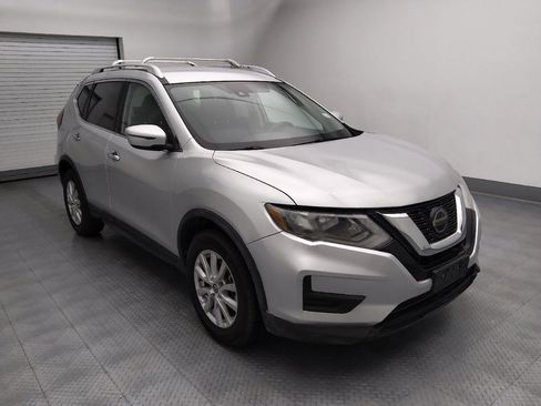 Used 2020 Nissan Rogue SV FWD image 13