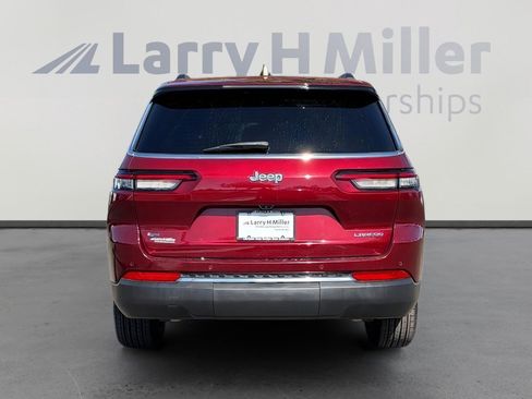 Used 2022 Jeep Grand Cherokee L Laredo w/ Luxury Tech Group I RWD image 5