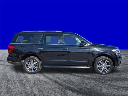 Certified 2023 Ford Expedition Limited image 3
