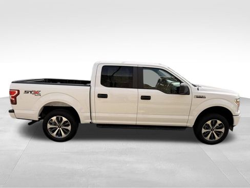 Used 2018 Ford F150 XL w/ Equipment Group 101A Mid AWD/4WD image 4