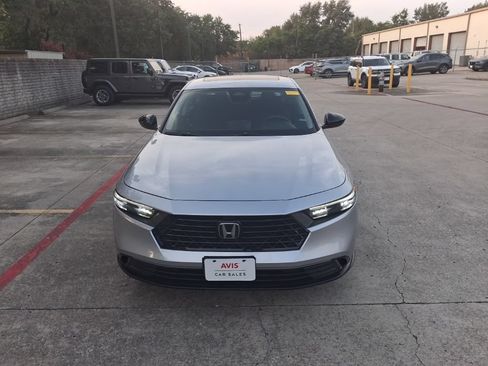 Used 2025 Honda Accord SE image 5