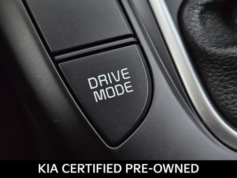 Certified 2025 Kia Soul LX w/ LX Technology Package FWD image 25