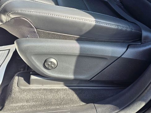 Used 2020 Mercedes-Benz GLE 350 4MATIC image 21