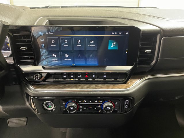 Used 2024 Chevrolet Silverado 1500 LT AWD/4WD image 16