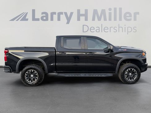 Used 2024 Chevrolet Silverado 1500 ZR2 AWD/4WD image 6