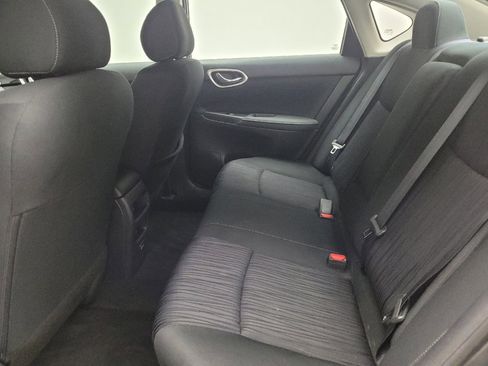 Used 2019 Nissan Sentra SV FWD image 18