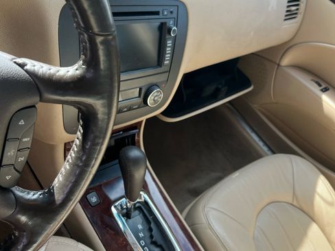Used 2007 Buick Lucerne CXS w/ Driver Confidence Package image 11