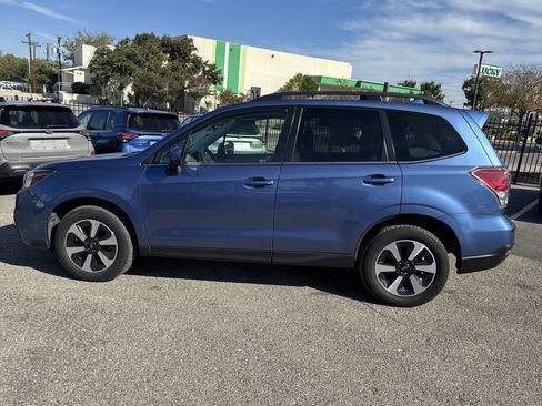 Used 2018 Subaru Forester 2.5i Limited image 6
